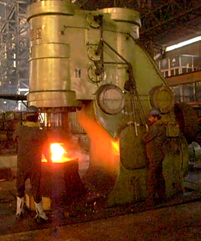 空气锤工作视频-安阳锻压2吨空气锻锤在印度锻造视频